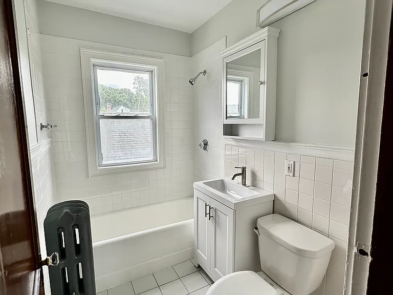 52 Alaric St #3 — Photo 9