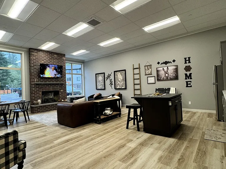 Ironwood Place — Photo 3