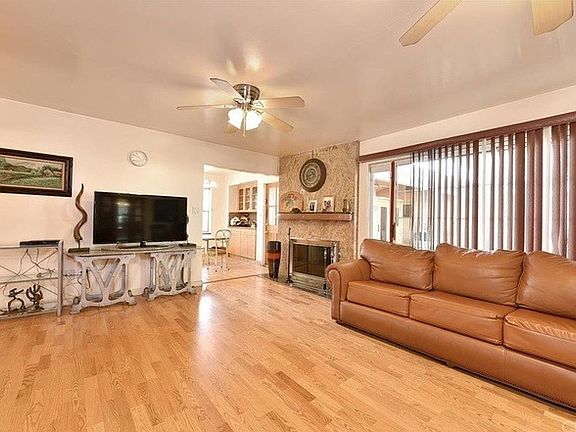 4th image of 30 W Forest Ave