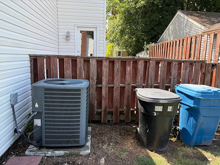 2241 Greenwell Rd — Photo 16
