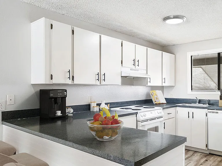 Brix Apartments — Photo 40