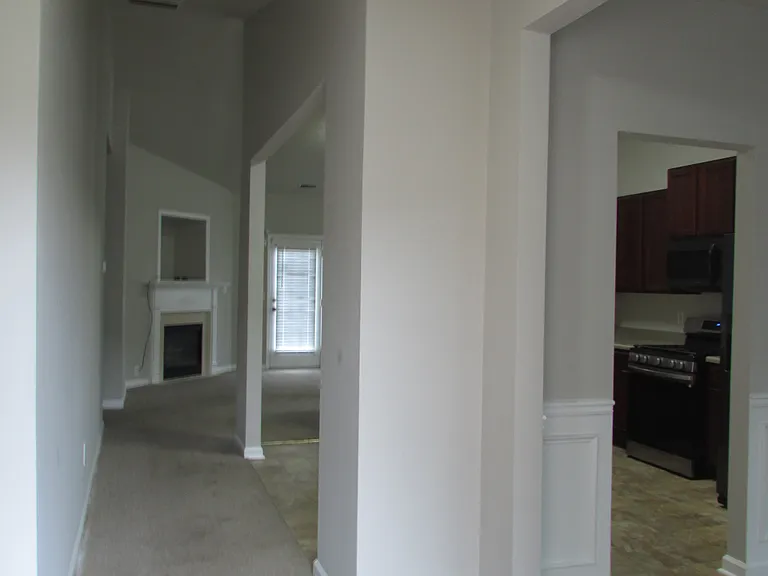 1471 Wilshire Way — Photo 10