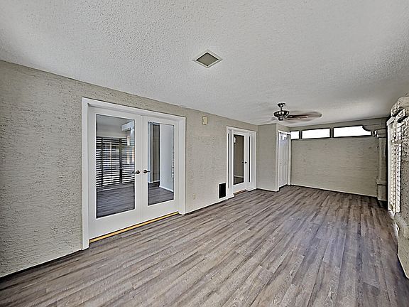 5th image of 26027 S Eastlake Dr