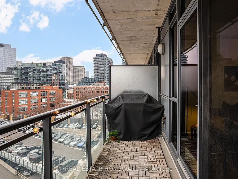 90 Trinity St #709 — Photo 20