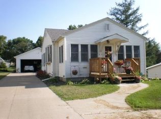 324 E Main St, Lawton, IA 51030