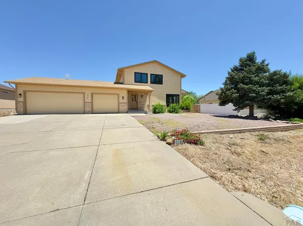 476 S Hahns Peak Ave, Pueblo West, CO 81007