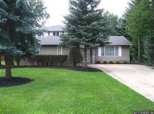 1046 Brainard Rd, Highland Heights, OH 44143