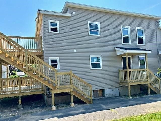 2nd image of 2 Archie St