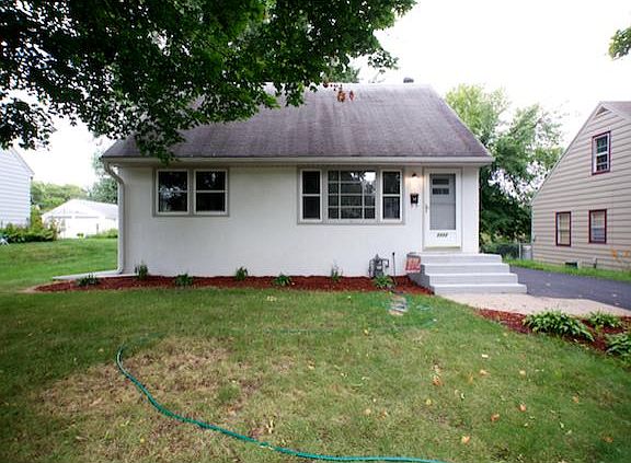 2nd image of 2222 Margaret St