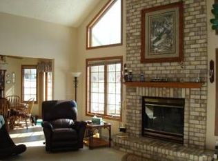 5932 Lakewind Dr, Butte Des Morts, WI 54927