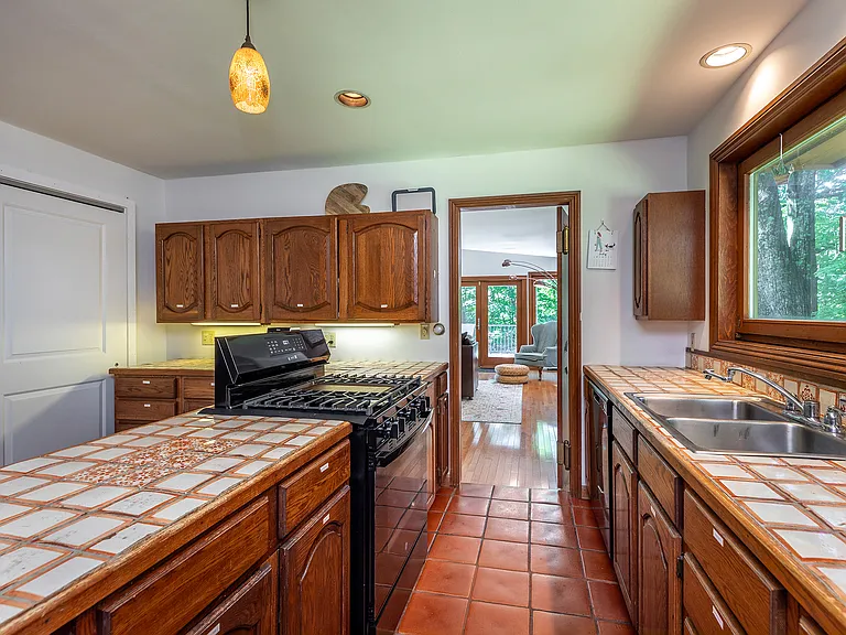230 E Litchfield Rd — Photo 11