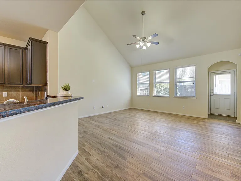 6518 Wilshire Rdg — Photo 13