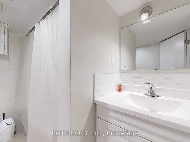 232 Laughton Ave #BASEMENT — Photo 9
