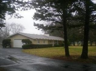 1515 Laurel Ct, Dundee, IL 60118