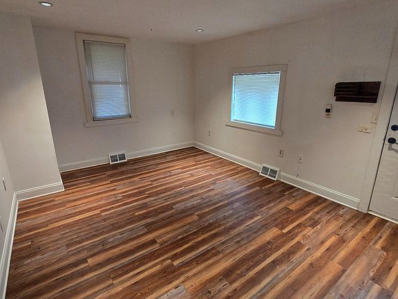 3rd image of 4104 New Castle Ave