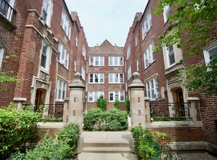 3040 W Wellington Ave UNIT 4, Chicago, IL 60618