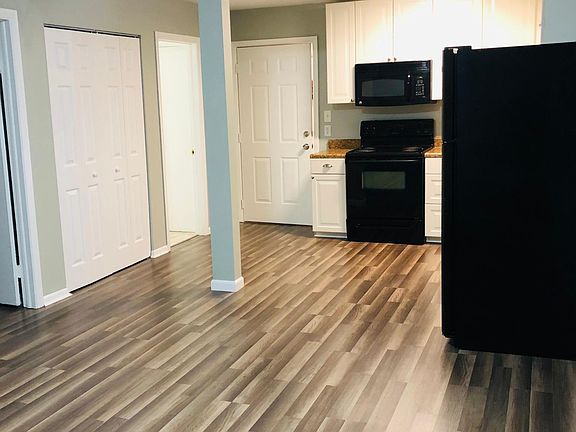 4th image of 2512 W Stroud Ave APT 236