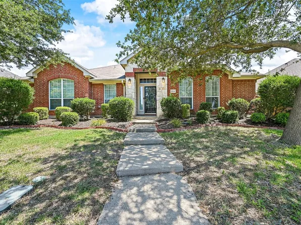 8014 Salzburg Dr, Rowlett, TX 75089