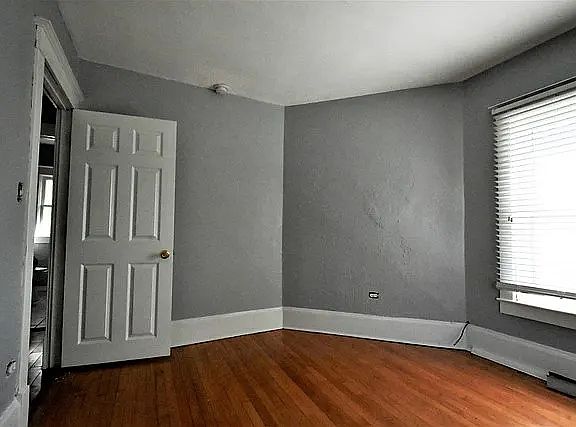 2nd image of 465 N Spring St