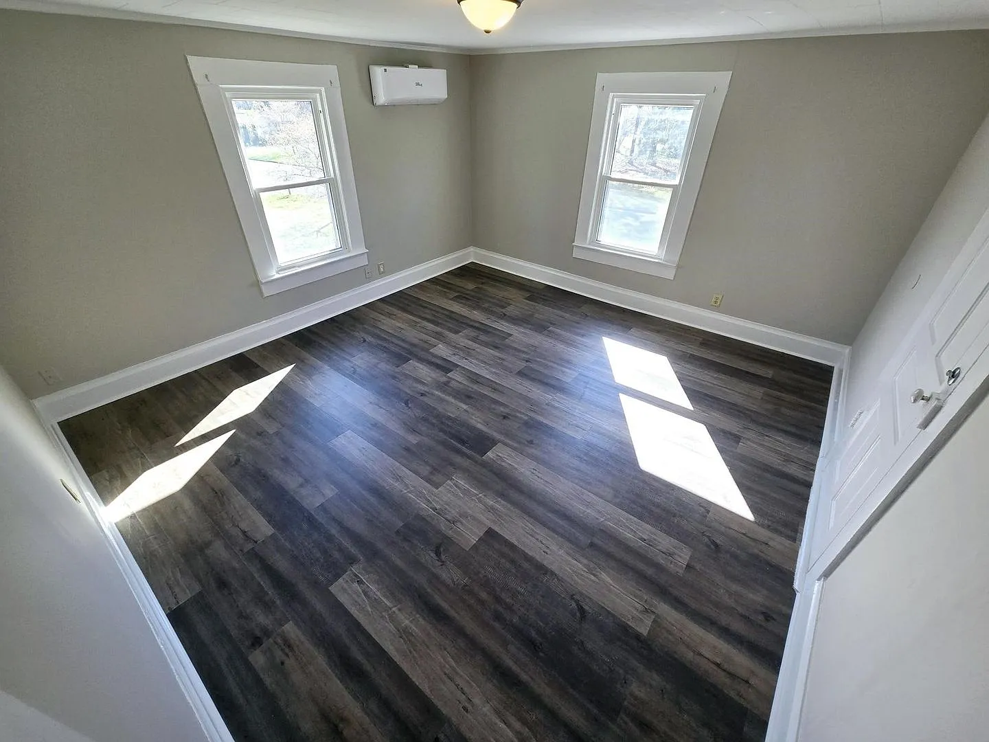 Great 1 Bed 1 Bath Apartment close to downtown Gibsonville! — Photo 3
