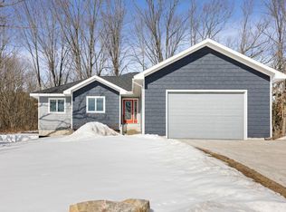 923 Paluster St, Cadillac, MI 49601