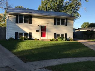 372 33rd Avenue Ct, East Moline, IL