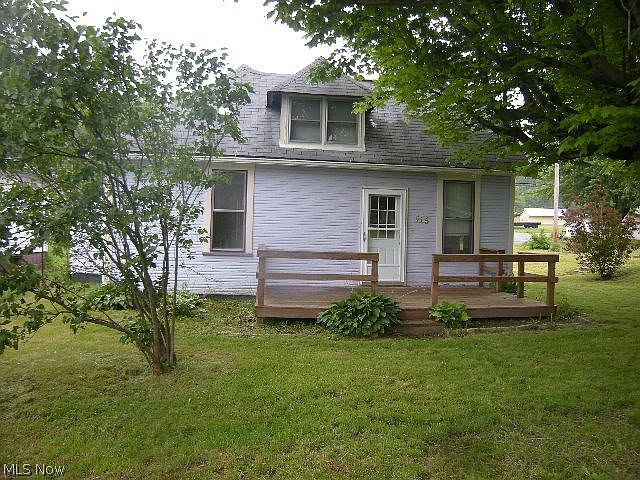 1st image of 415 Ashton St