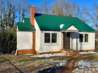 102 McMakin Dr, Greenville, SC 29617