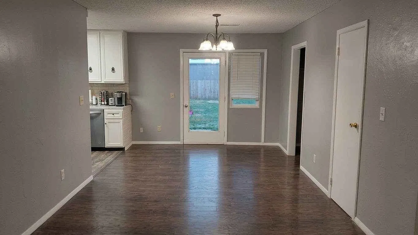 3 bed, 1170 sqft, $1,500 — Photo 4