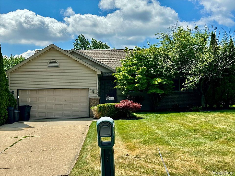 1st image of 4099 Blue River Dr