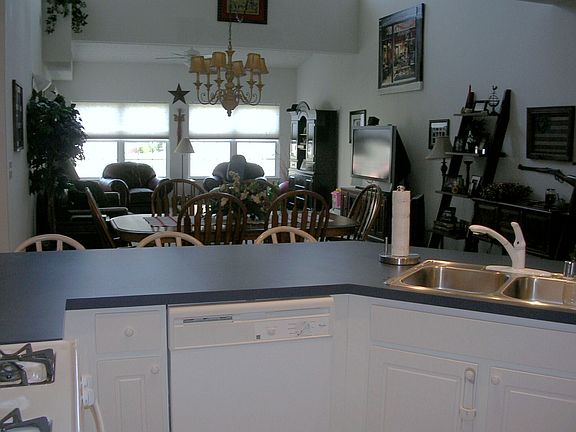 Kitchen, Family Room3