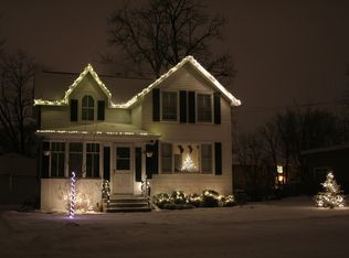 621 Park Ave, Sycamore, IL 60178