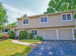 27 Wingate Rd, Holliston, MA 01746