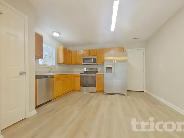 3 Long Glen Ct — Photo 6
