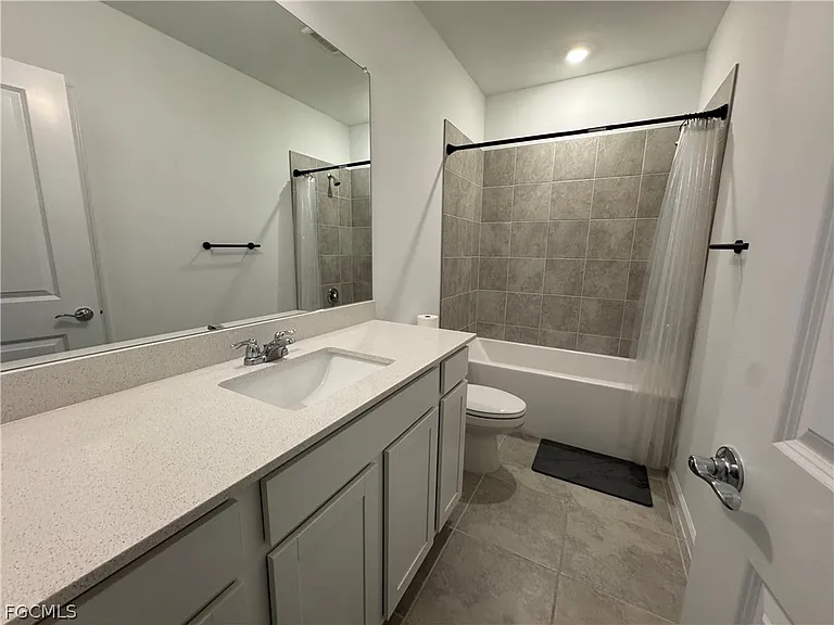 1024 Caloosa Breeze Dr — Photo 13