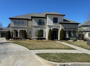 5908 W Twin Oaks St, Broken Arrow, OK 74011