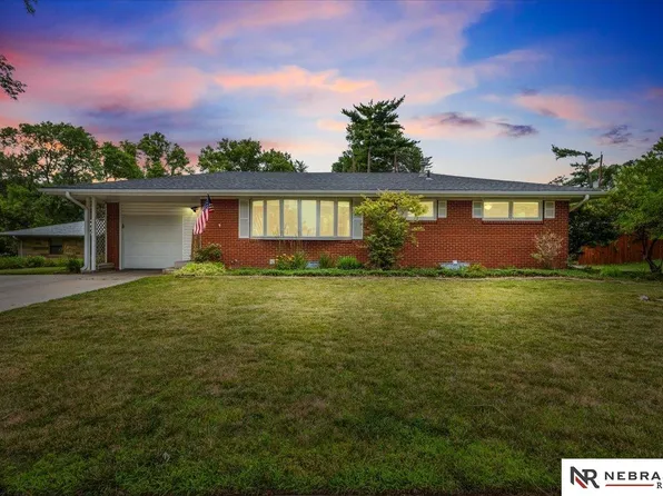1800 Morningside Dr, Lincoln, NE 68506