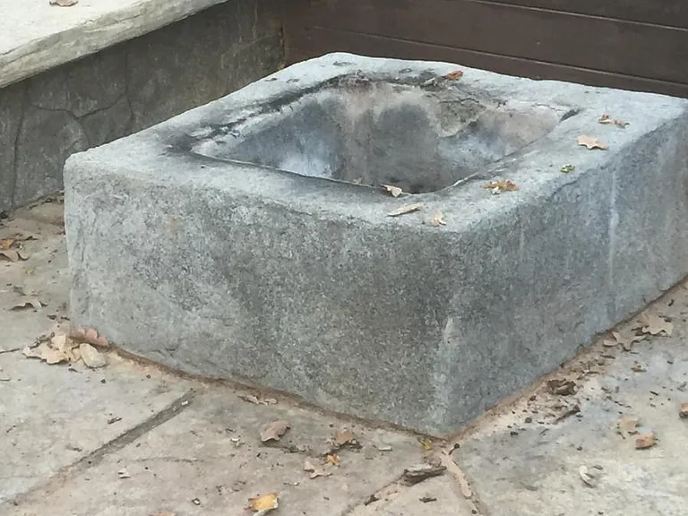 Built-in fire pit
