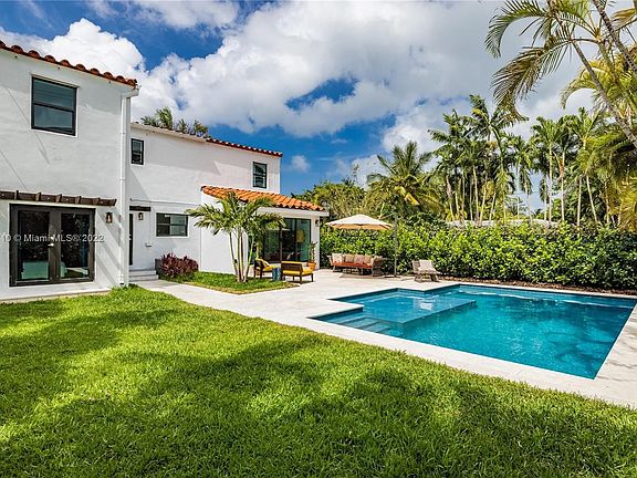 756 NE 72nd Ter, Miami, FL 33138 | Zillow