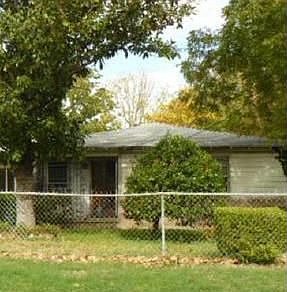 2nd image of 3151 Nandina Dr