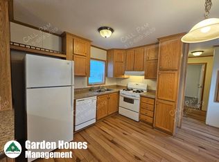 28 Hillside Ln, Weedsport, NY 13166