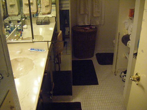 4th image of 290 174th St APT 1815