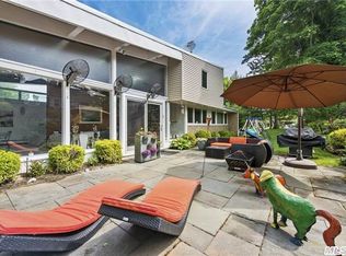 100 Woodmere Blvd S, Woodmere, NY