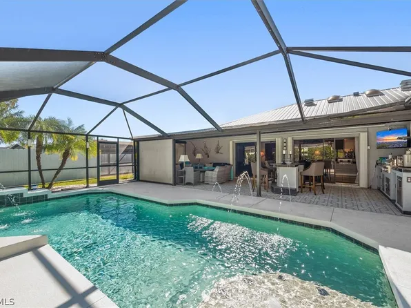 619 SE 22nd St, Cape Coral, FL 33990