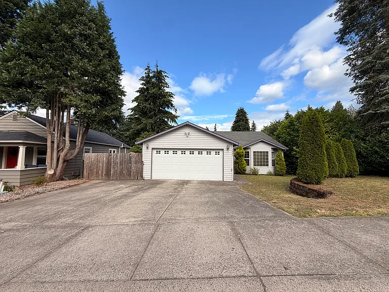 4805 NW Washington St — Photo 1
