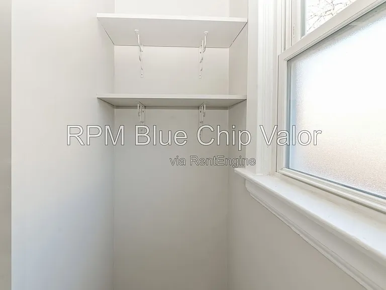 5214 Warren Ave #1 — Photo 15
