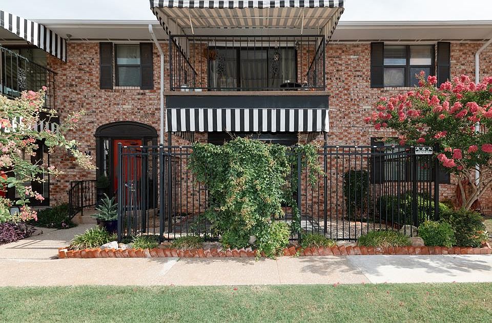 1st image of 2529 NW 62nd St APT 127