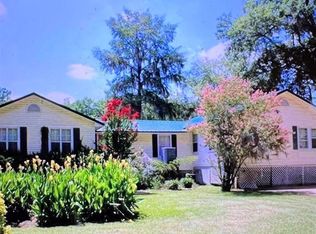 1935 Pine Island Rd, Karnack, TX 75661