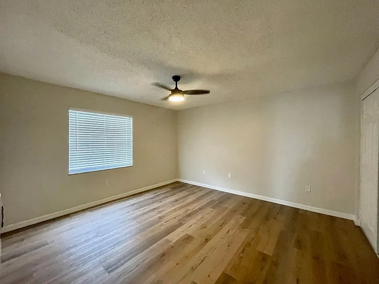 1223 Pamela St — Photo 28