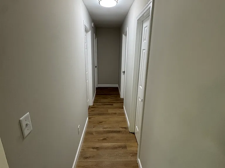 805 Center St — Photo 4